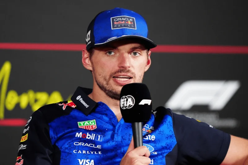 Max Verstappen volvió a cuestionar los motores actuales de la Fórmula 1 y pidió el regreso de los V8