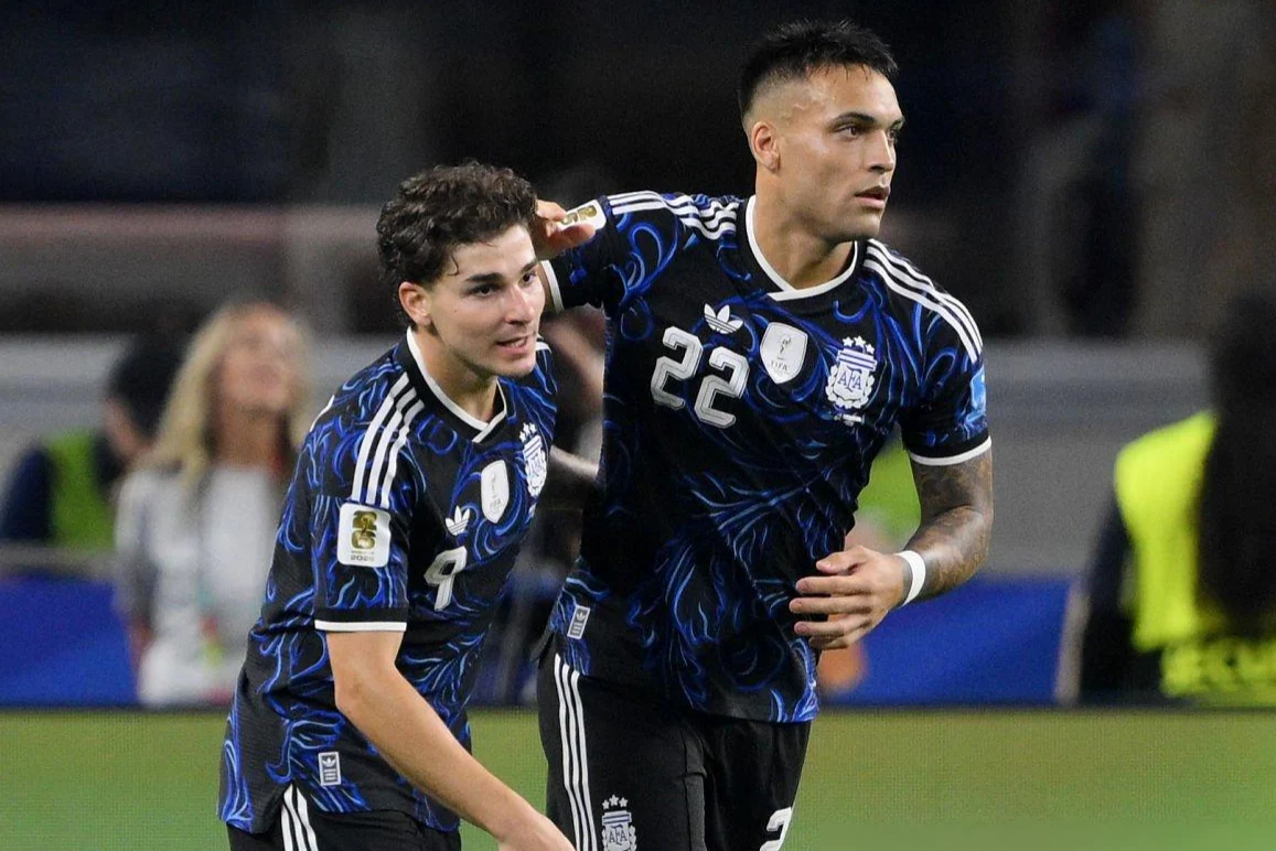Lautaro Martínez se refirió al difícil momento de Julián Álvarez: «Espero que se ponga bien pronto»