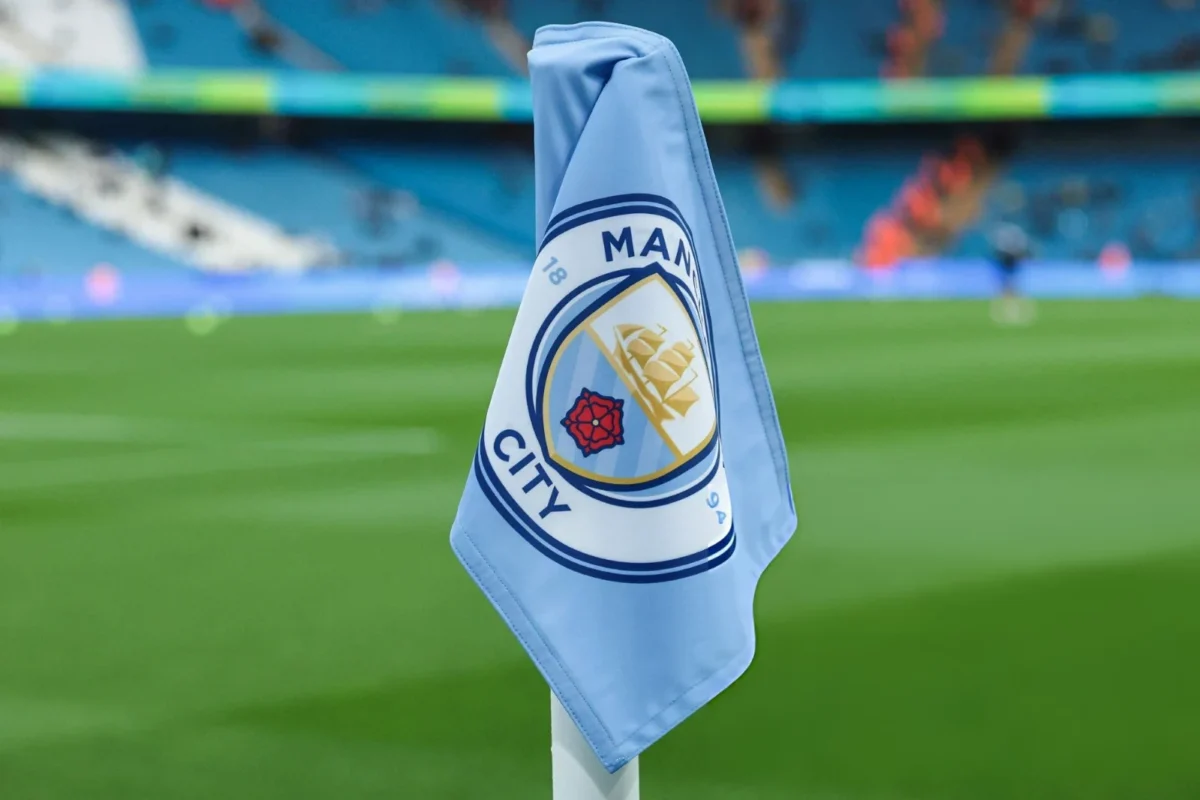 Fallo histórico: la Premier League declaró culpable al Manchester City por 115 infracciones financieras
