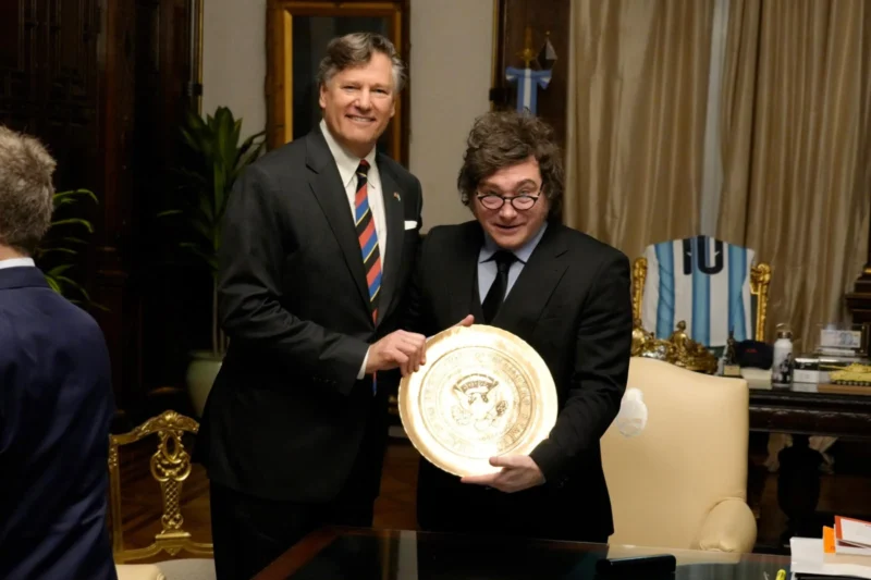 Milei recibió al vicesecretario de Estado de Estados Unidos en la Casa Rosada