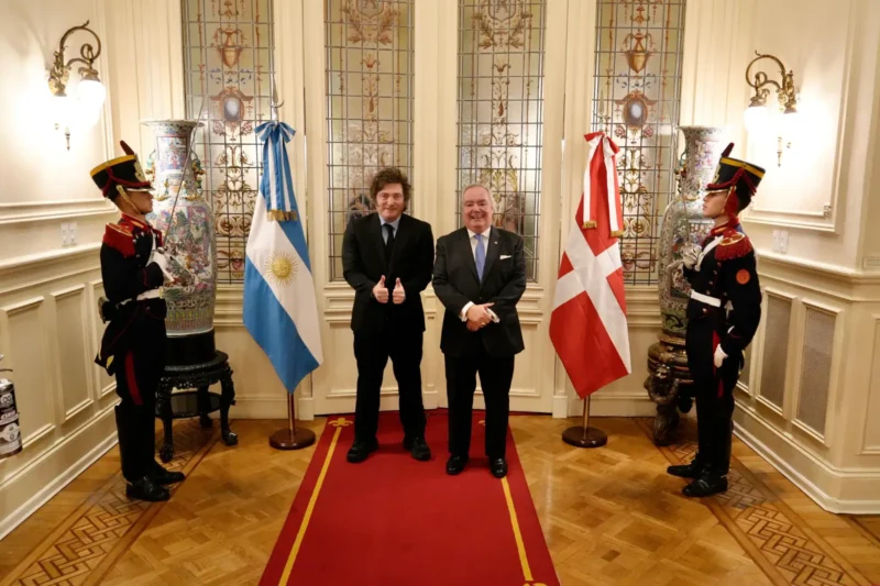 Milei recibió al Gran Maestre de la Orden de Malta en Casa Rosada